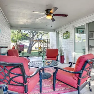 Holiday home Pet-friendly With Breezeway And Fire Pit!, Phoenix