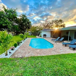  Holiday home Heated Pool, Pet Friendly,dunedin Gem United States